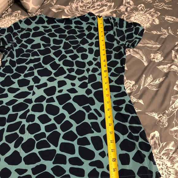 SOLD!  2 Scrub tops Sz M Grey’s Anatomy & Cherokee - Picture 10 of 16